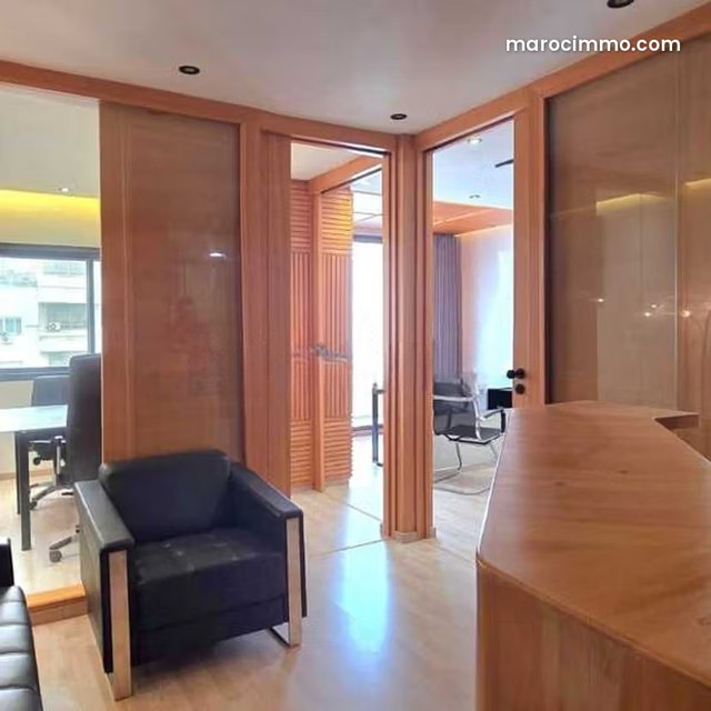 Bureau à Vendre de 50.0 m² à Casablanca, Racine — 3