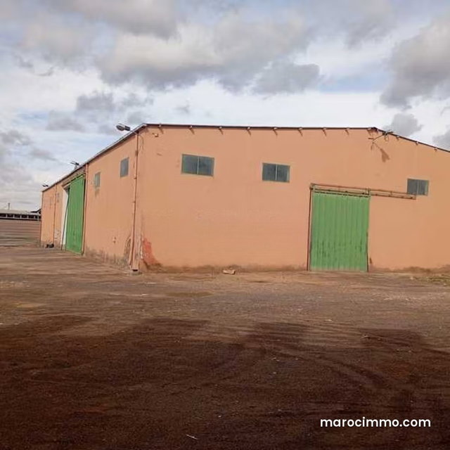 Local commercial à Vendre de 9193.0 m² à Marrakech, Route De Fes — 3