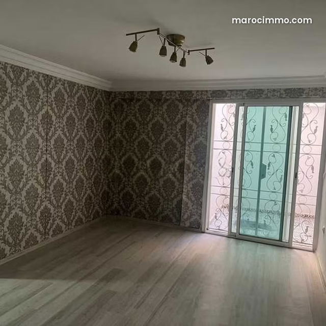 Local commercial à Louer de 125.0 m² à Rabat, Hassan — Rabat