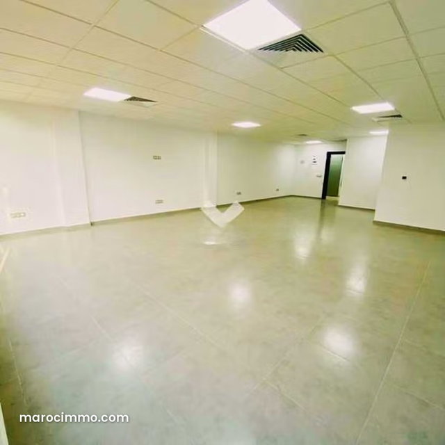 83.0 m² Office for Rent in Casablanca, Oulfa — 2