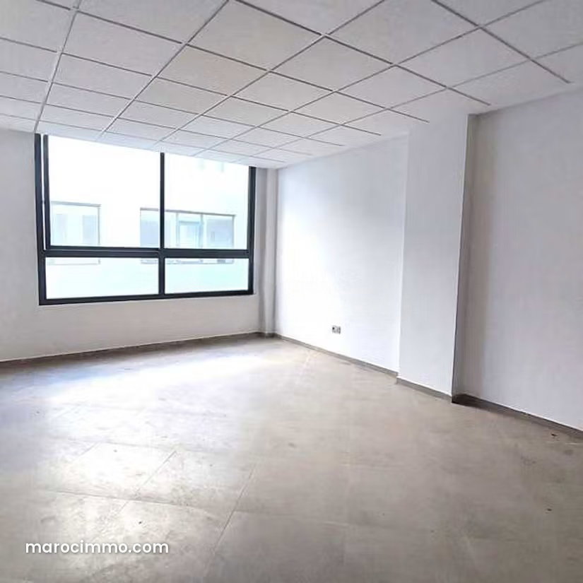 35 m² Office with Elevator, Roches Noires, Casablanca — Casablanca