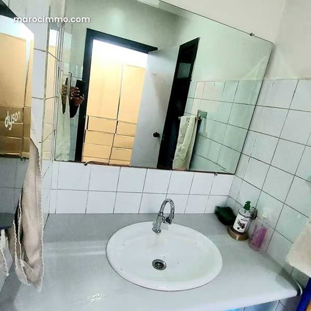 Local commercial à Vendre de 272.0 m² à Casablanca, Hopitaux — 5