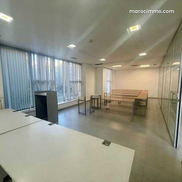 Bureau à Louer de 420.0 m² à Casablanca, Bourgogne Anfa — 2