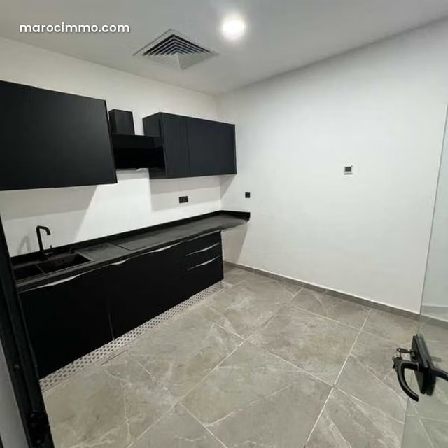 Bureau à Louer de 104.0 m² à Casablanca, Sidi Maarouf — 3