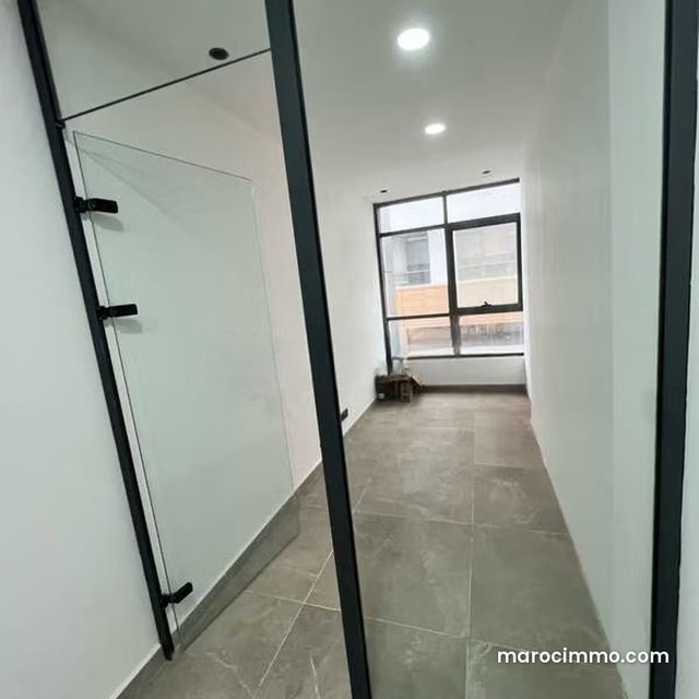 Bureau à Louer de 104.0 m² à Casablanca, Sidi Maarouf — 4