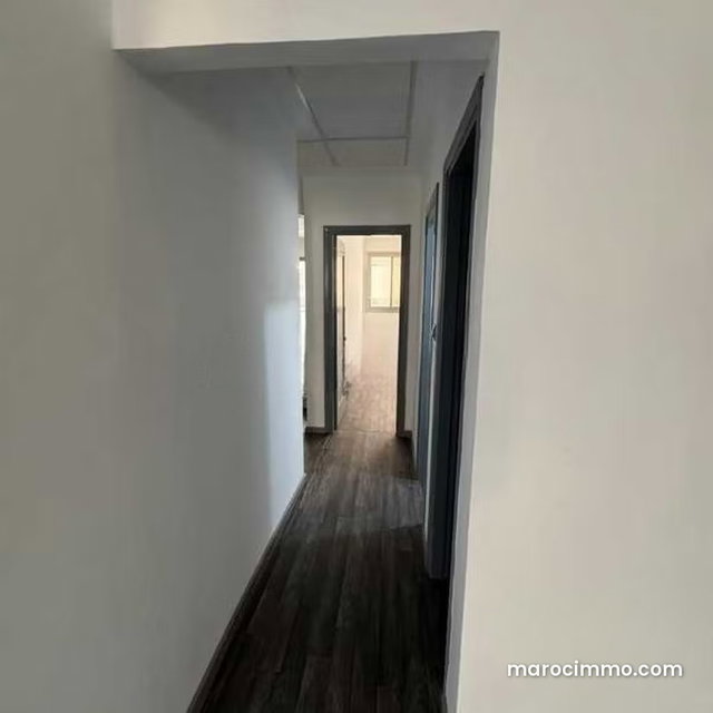Bureau à Louer de 162.0 m² à Casablanca, Gauthier — 2