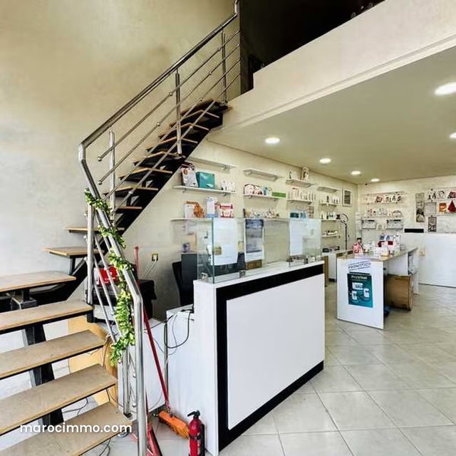 Local commercial à Vendre de 65.0 m² à Témara, Centre Temara — 3
