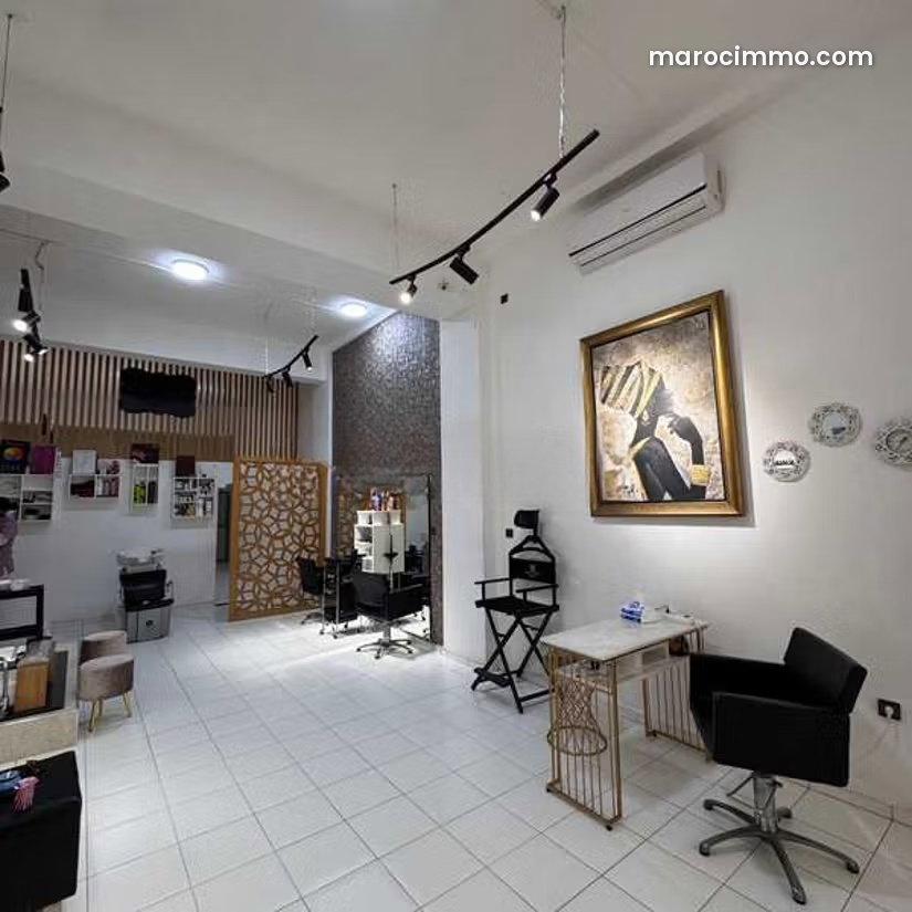 98 m² Commercial Space for Sale in Bourgogne, Casablanca — Casablanca