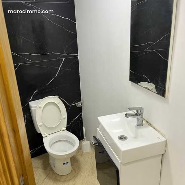 Local commercial à Louer de 52.0 m² à Casablanca, Gauthier — 4
