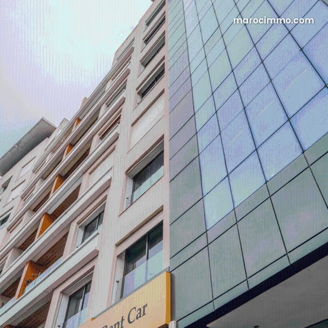 Bureau à Louer de 88.0 m² à Casablanca, Ain Diab — 2