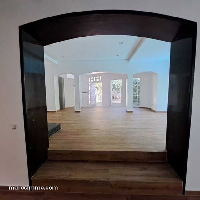 Bureau à Louer de 293.0 m² à Casablanca, Ain Diab — 4