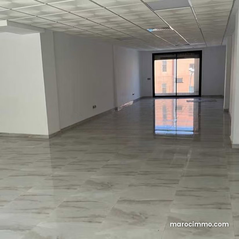 Bureau 95 m² au dernier étage à Ain Sebaa, Casablanca — Casablanca