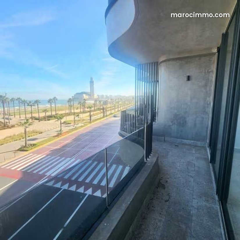 93 m² Office with Terrace, Aïn Diab, Casablanca — Casablanca