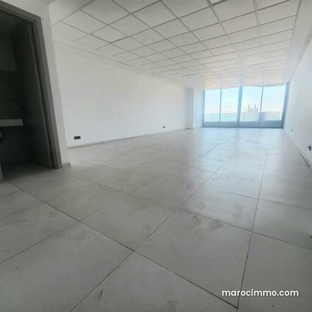 Bureau à Louer de 93.0 m² à Casablanca, Ain Diab — 4