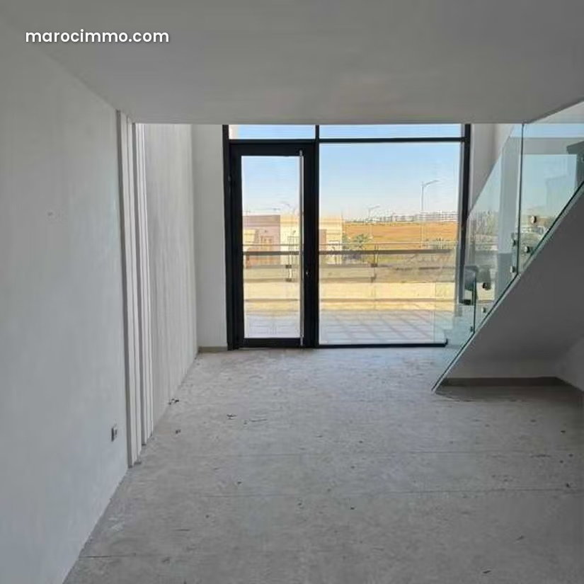 Commercial premises for rent in Lissasfa, Casablanca — Casablanca