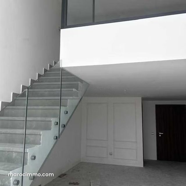 Local commercial à Louer de 59.0 m² à Casablanca, Lissasfa — 2