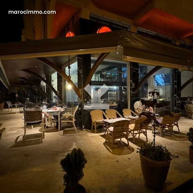 Local commercial à Vendre de 264.0 m² à Témara, Al Mostakbal — Temara