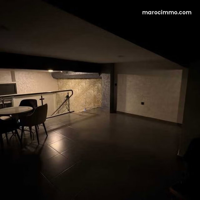 Local commercial à Vendre de 264.0 m² à Témara, Al Mostakbal — 2