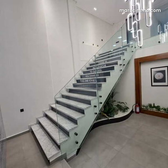 Local commercial à Vendre de 193.0 m² à Casablanca, Hopitaux — 5