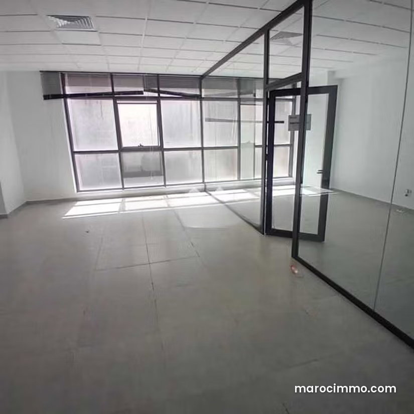 Bureau 73 m² à louer à Sidi Maarouf Casablanca — Casablanca