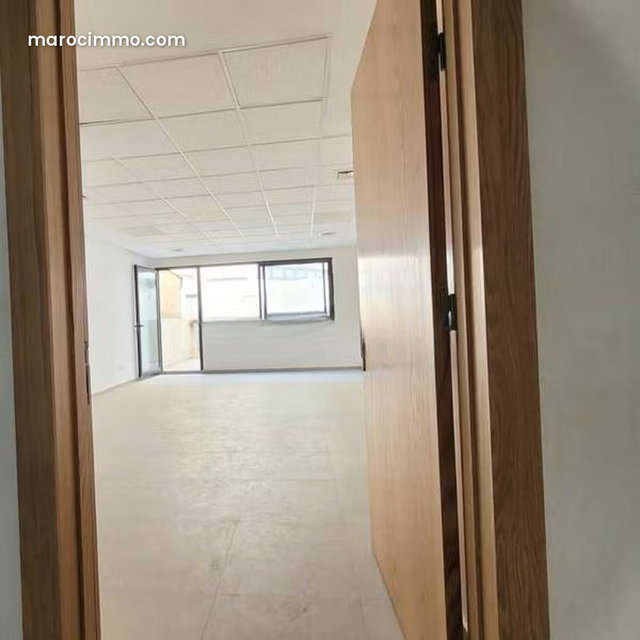 Bureau à Louer de 47.0 m² à Casablanca, Hay Hassani — 4