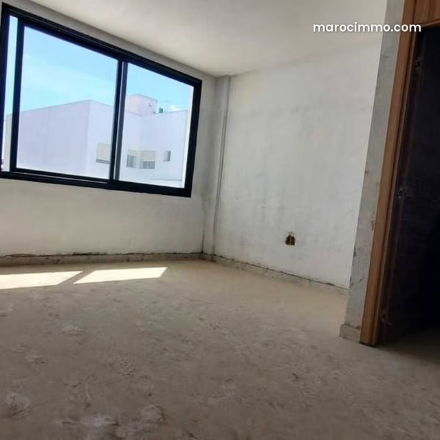 Bureau à Louer de 78.0 m² à Casablanca, Franceville — 2