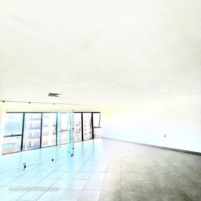 Bureau à Louer de 69.0 m² à Casablanca, Oulfa — 3