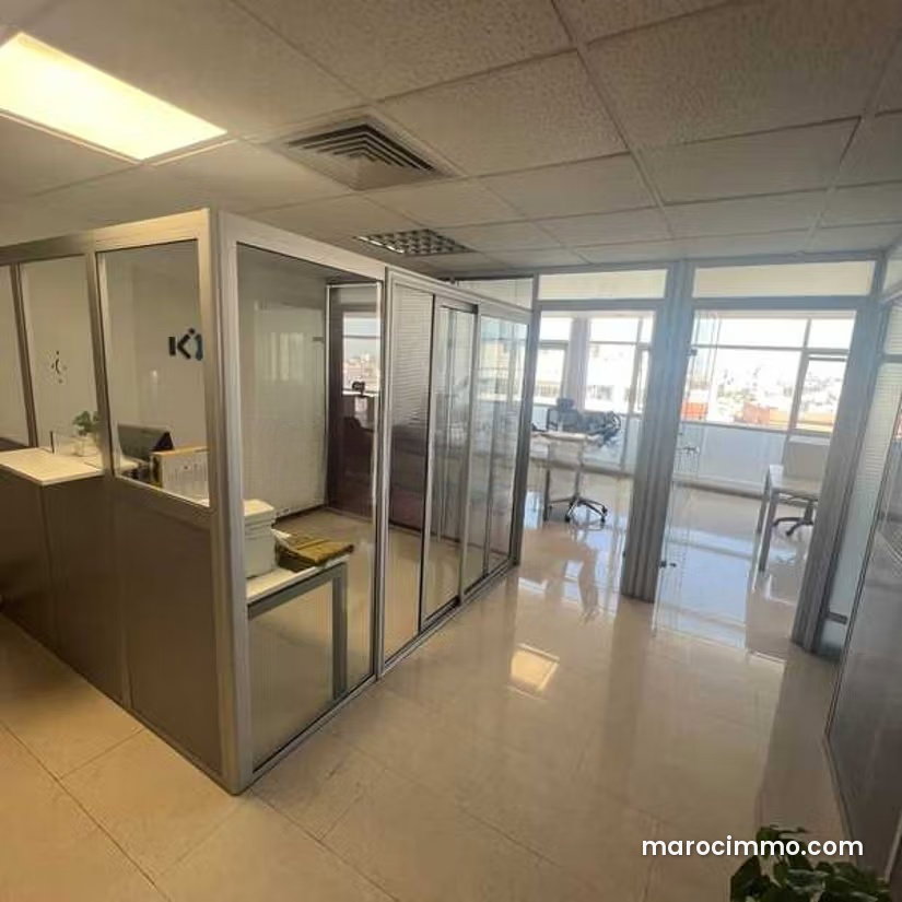 Bureau 84 m² au Quartier des Hôpitaux Casablanca — Casablanca