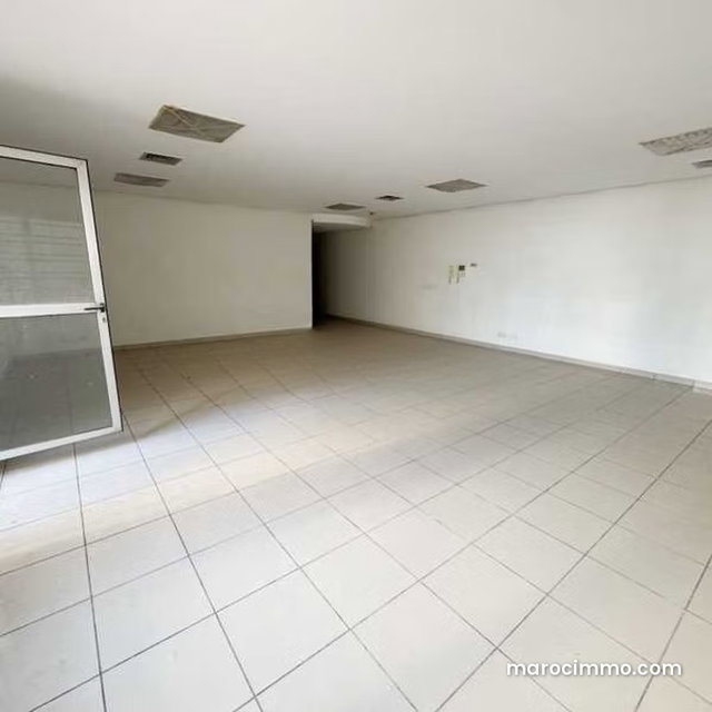 Bureau à Louer de 87.0 m² à Casablanca, Hopitaux — 2