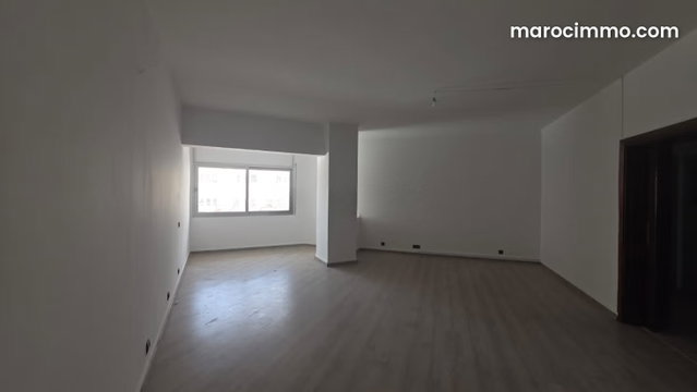 Appartement usage de bureau à louer à l'agdal — 2