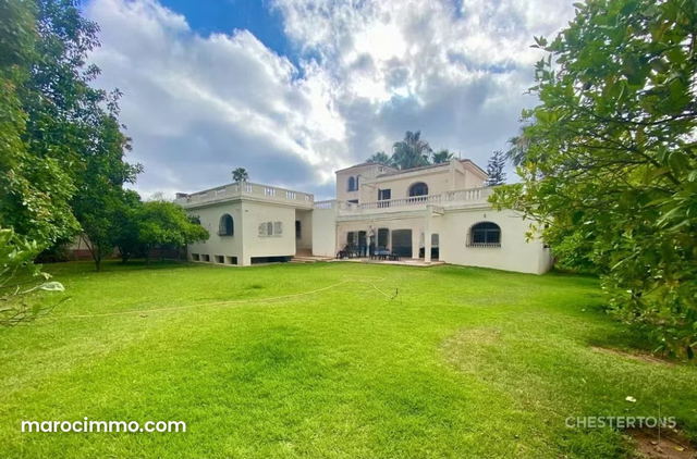 Commercial Villa 1,515 m2 Avenue Mehdi Ben Barka Rabat — Rabat