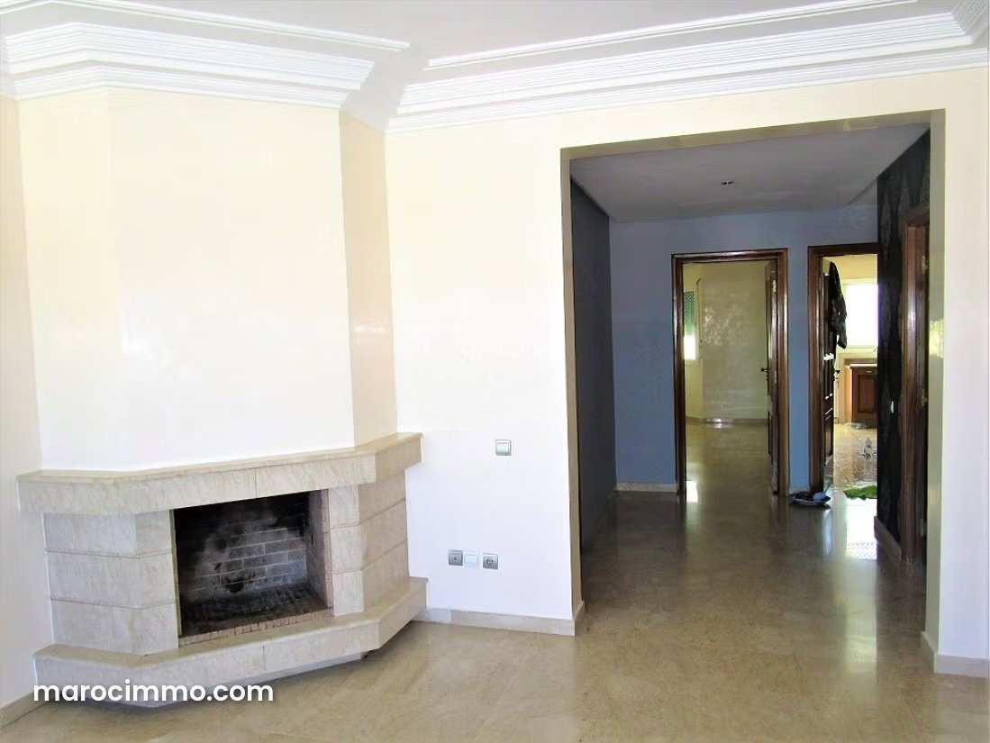 100 m² Apartment with Terraces, Racine, Casablanca — Casablanca