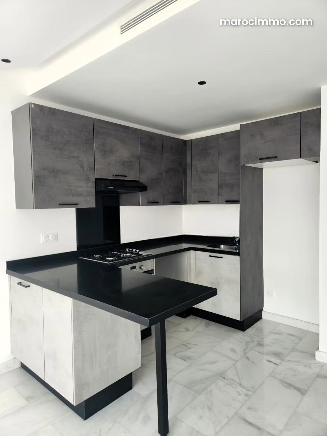 Bright Apartment for Rent in Palmier, Casablanca — Casablanca