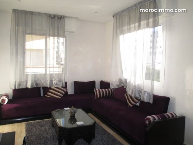 Luxury Furnished Studio 50m2 in Q. Les Hôpitaux C. H. U — 2