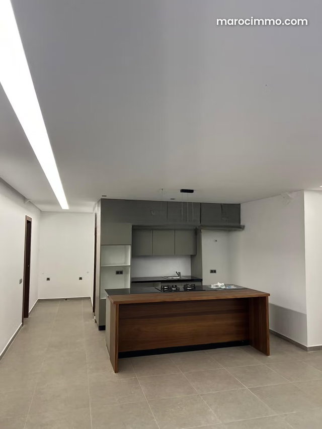 Villa Haut Standing À Vendre 510 M² Amelkis — 2