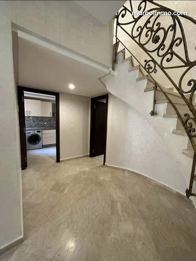 Magnifique Duplex 3 CH Vide à loué – Mabrouka — 4