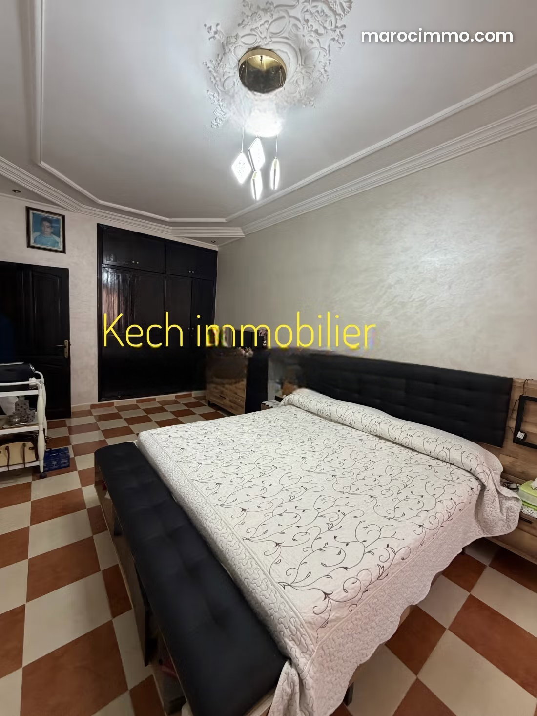 Three-Storey House for Sale on Route de Safi, Marrakech, 8 Bedrooms — Marrakesh