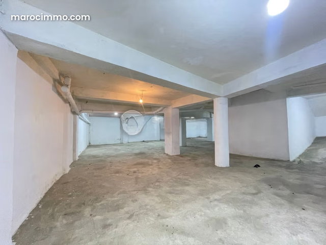 Commerce à vendre 366 m² Bourgogne Est Casablanca — 2