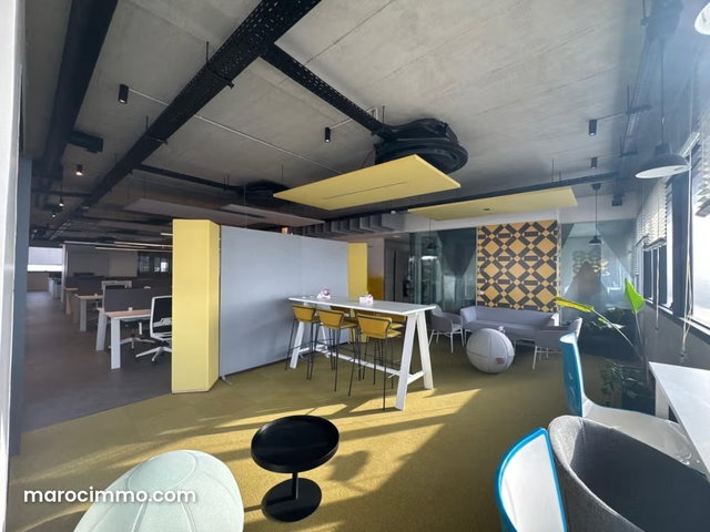 Bureau Prime Aménagé De 450 M² En Location Sur CFC — 3