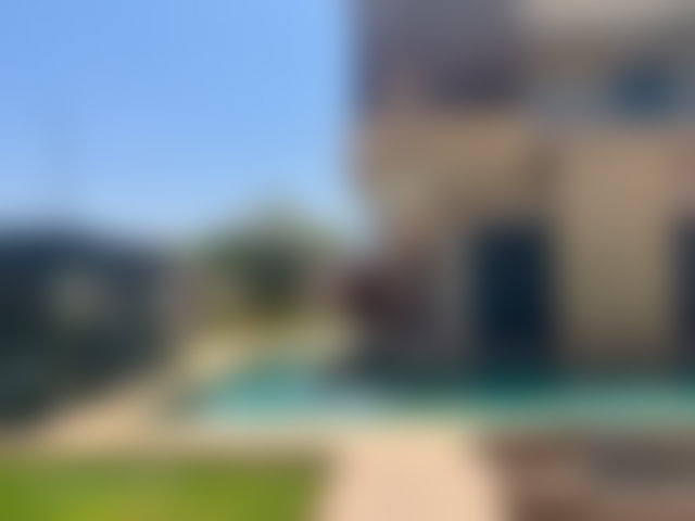 فيلا راقية مع مسبح خاص للبيع بحي تارگا بمراكش — 3