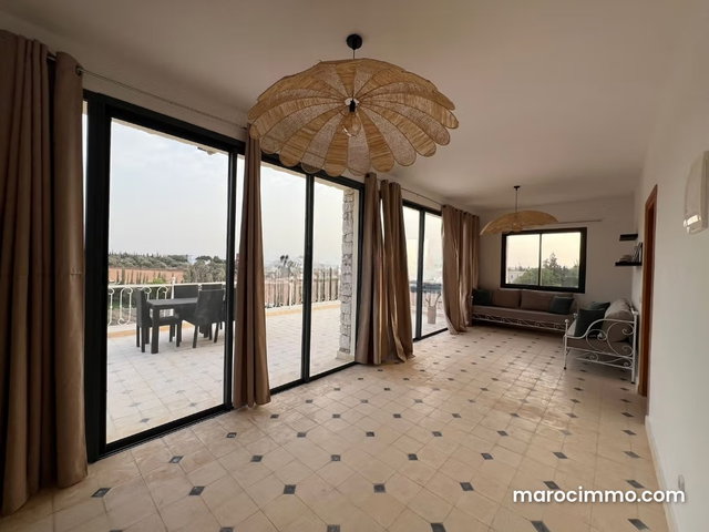 Villa traditionnel — 2