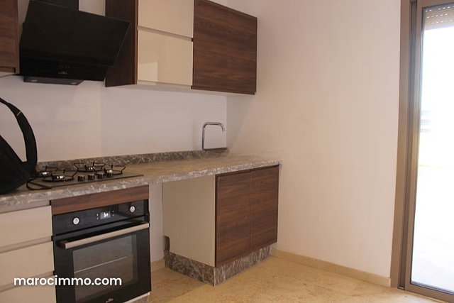 Three-Bedroom Duplex with Terrace — 2