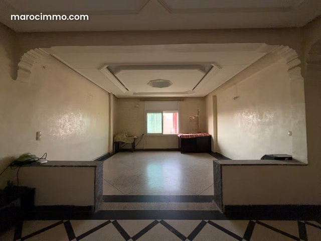 Appartement à vendre en Centre. Surface de 90 m². Salon traditionnel marocain — 3