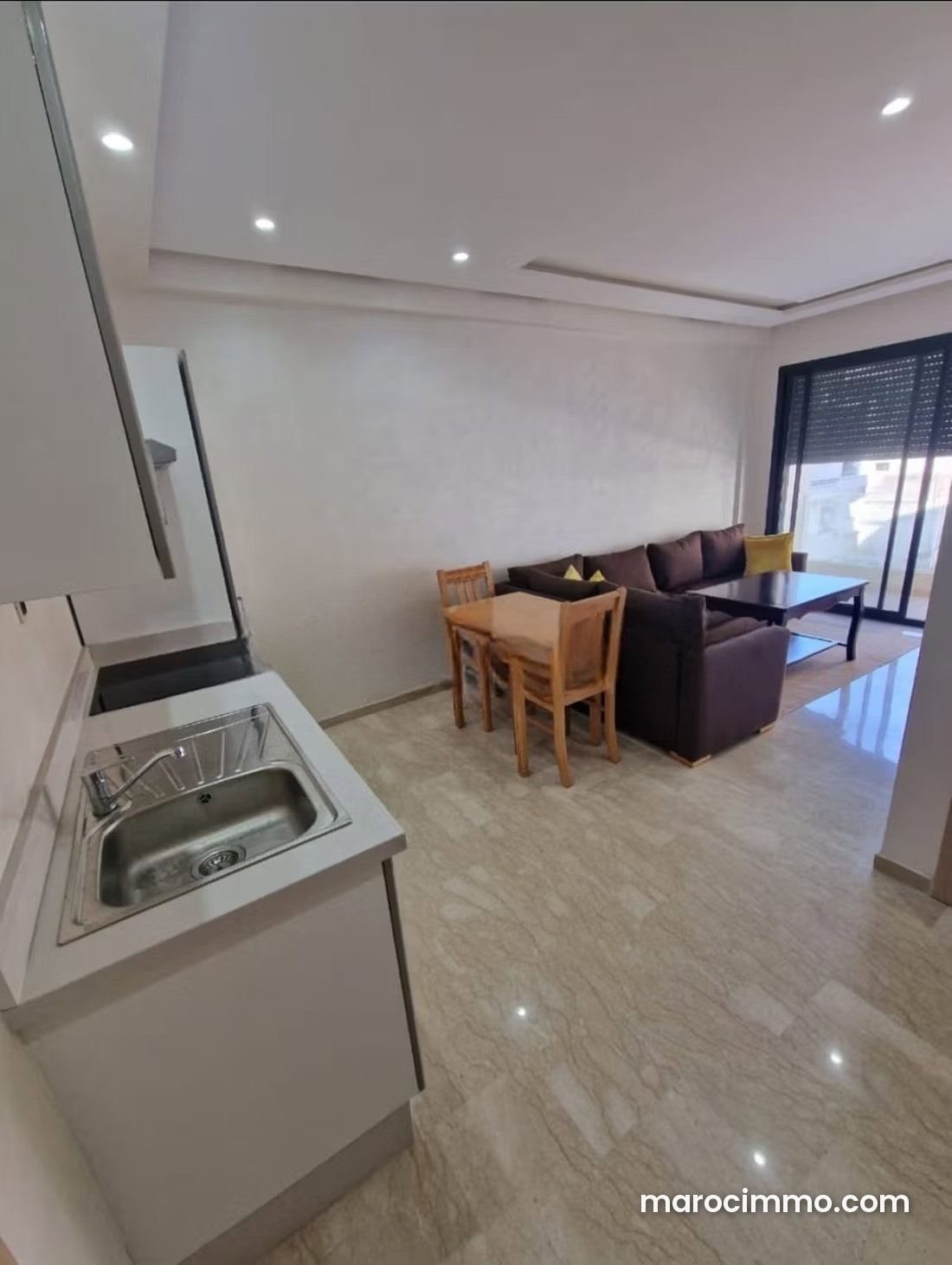 Furnished 58 sqm studio with terrace and garage, Bourgogne, Casablanca — Casablanca