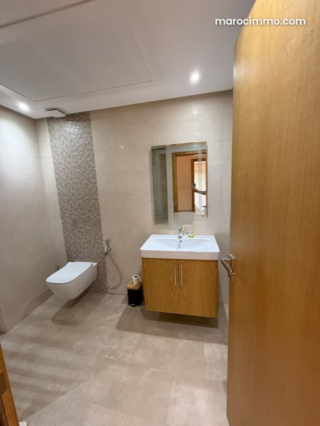 À vendre appartement meublé – geuliz — 4