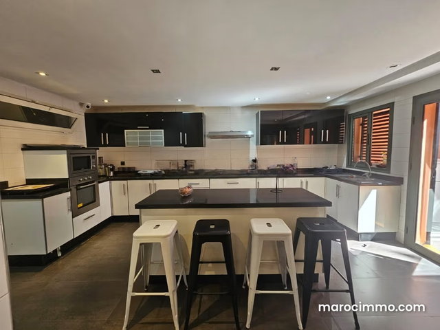 Beautiful 398m² furnished villa for sale in Targa — 5
