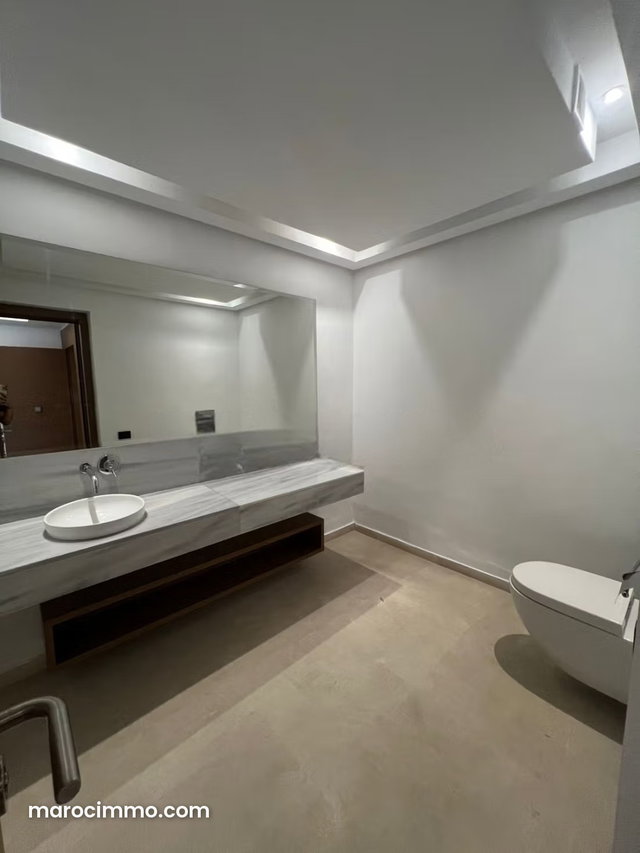 Appartement à louer à Agdal — 4