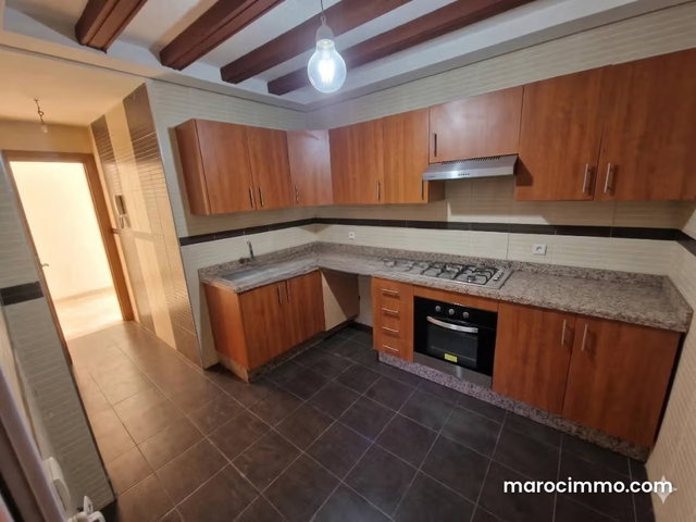 Appartement 3chambres avec grande terrasse — 3