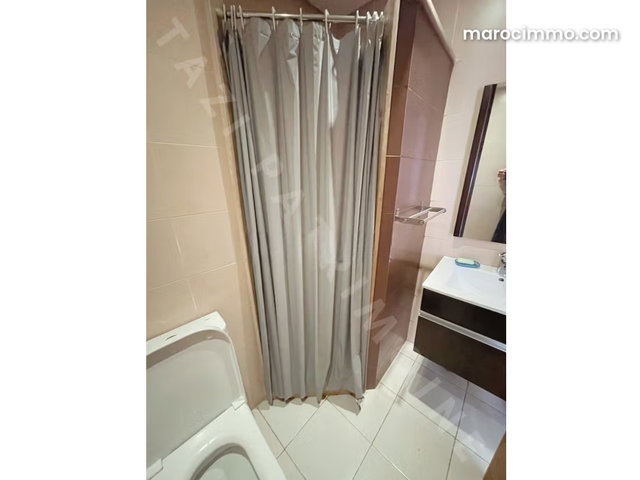 À vendre 2 chambres lumineux avec dressing — 4