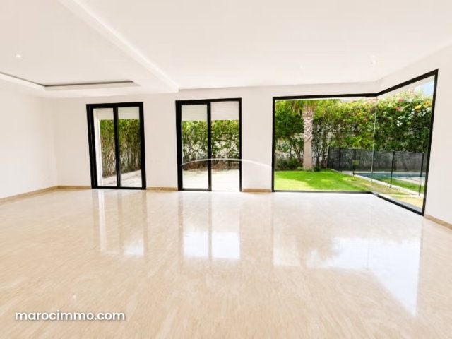 Villa à vendre sur Dar Bouazza 330 m² — 5